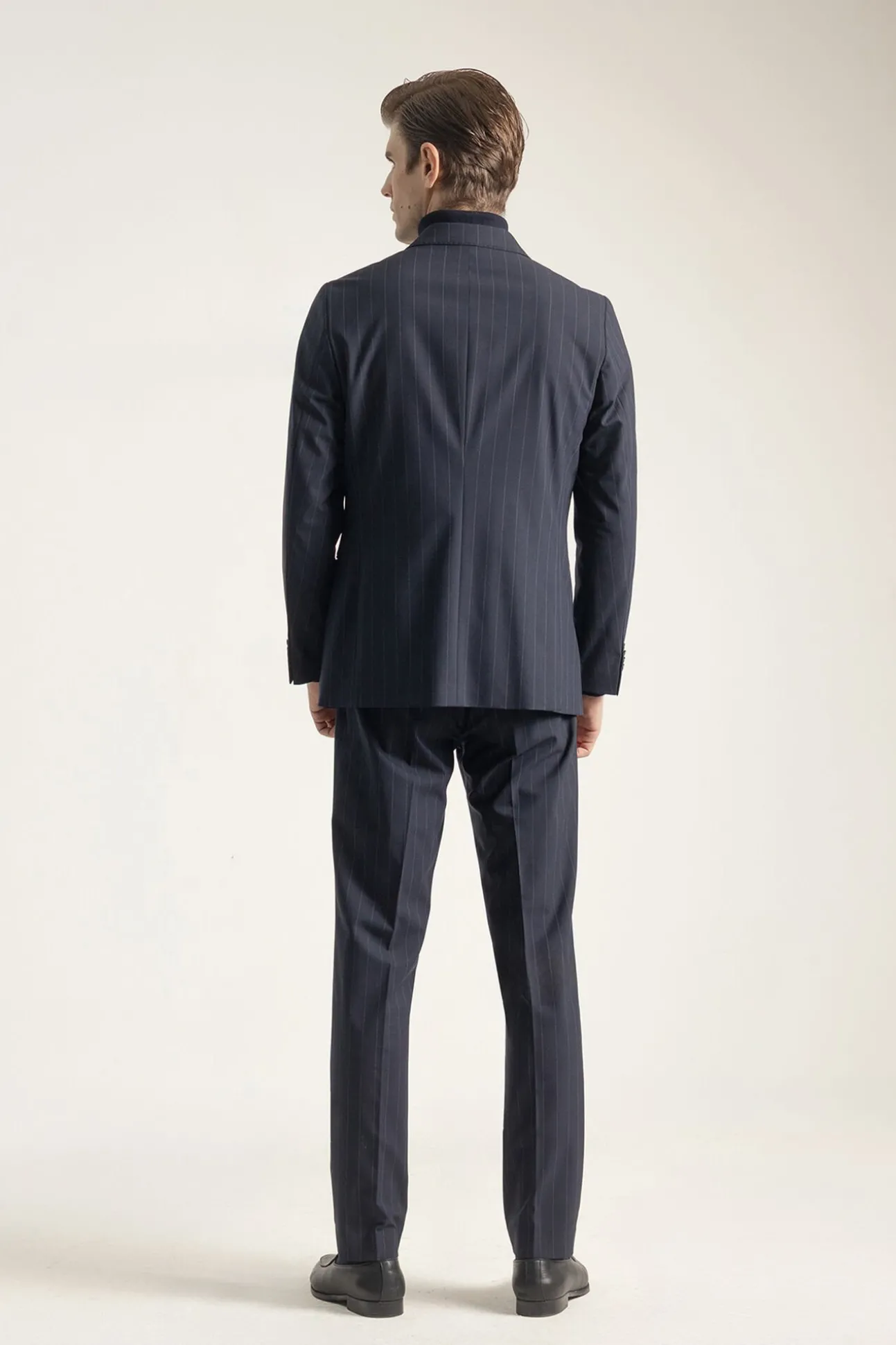 Traje cruzado raya diplomática marino