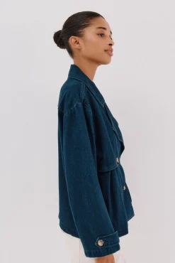 Trench corta vaquera