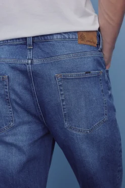 Vaquero lavado medio oscuro regular fit