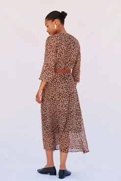 Vestido camisero estampado cinturón