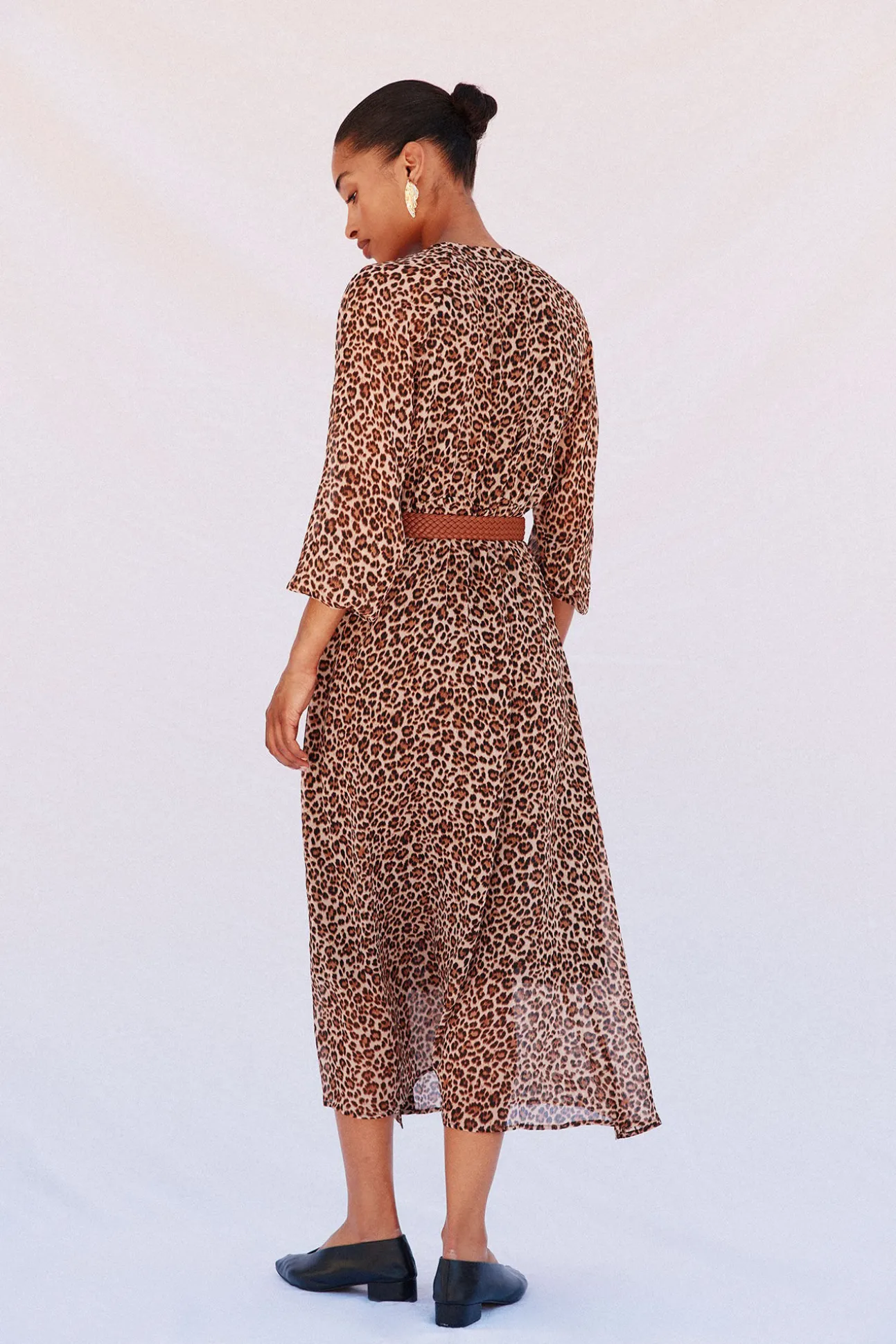 Vestido camisero estampado cinturón