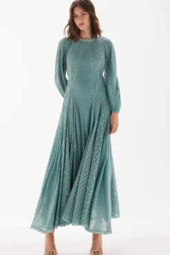 Vestido combinado de encajes