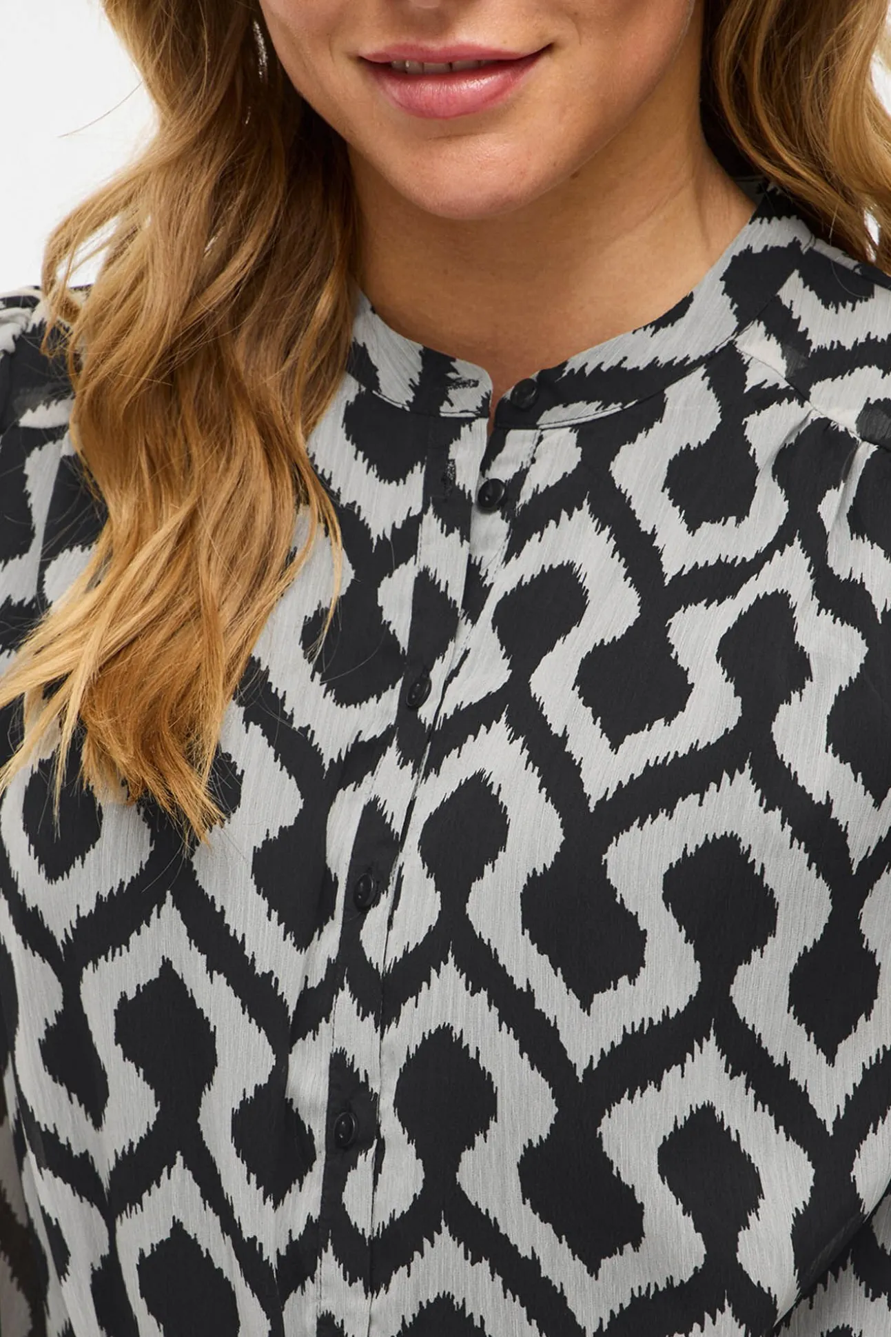 Vestido corto de gasa