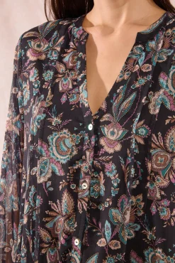 Vestido corto de manga larga con estampado