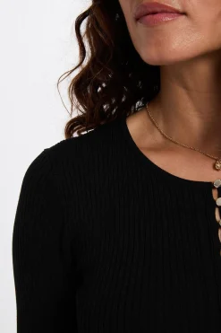 Vestido corto entallado