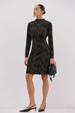 Vestido corto toques brillantes