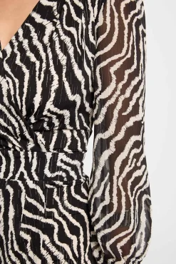 Vestido cruzado estampado