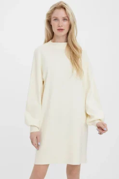 Vestido de punto corto manga larga