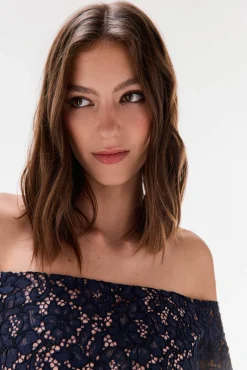 Vestido encaje manga larga