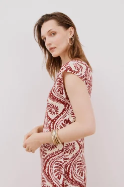 Vestido escote pico contraste