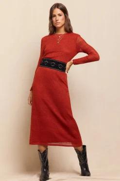 Vestido estructura rústica