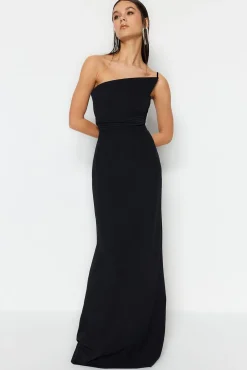 Vestido largo asimétrico