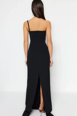 Vestido largo asimétrico