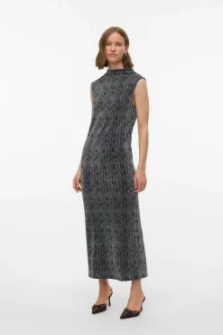 Vestido largo con brillos de manga sisa