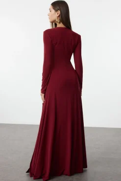 Vestido largo con escote en V