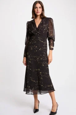 Vestido largo con mangas abullonadas