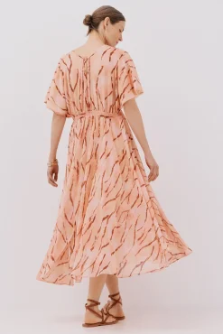 Vestido largo estampado fluido