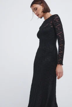 Vestido midi lace asimétrico