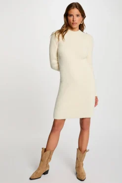 Vestido punto corto ajustado