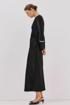 Vestido satinado nudo