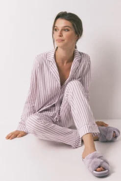 Zapatilla abierta casa pelo lila