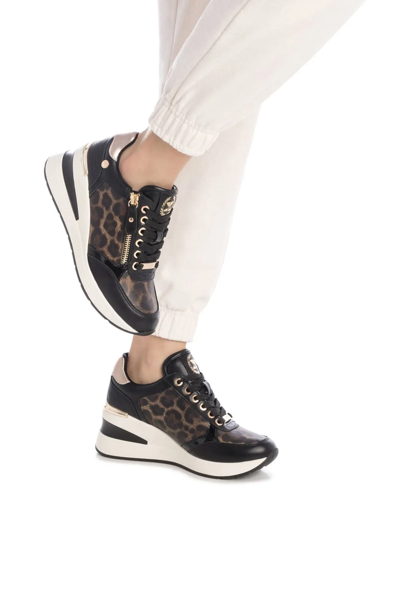 Zapatilla de mujer antideslizante