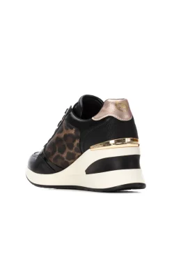 Zapatilla de mujer antideslizante