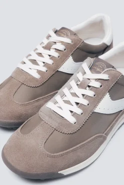 Zapatilla piel estilo retro