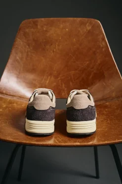 Zapatilla piel y tejido