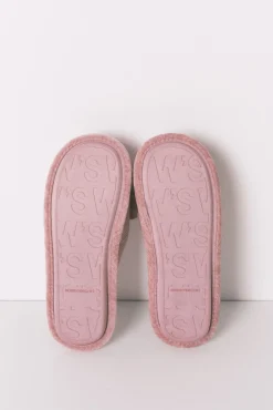 Zapatillas cerradas chenilla rosa