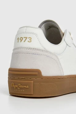 Zapatillas Con Detalle En Ante