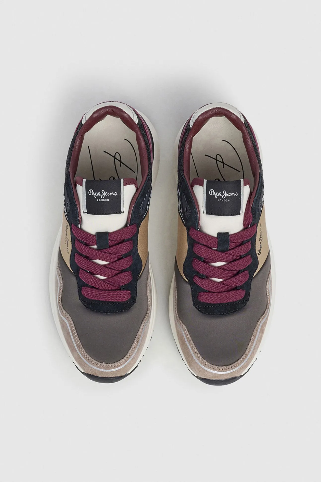 Zapatillas detalle brillos