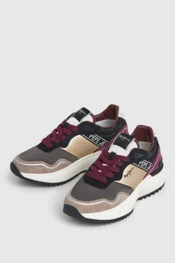 Zapatillas detalle brillos