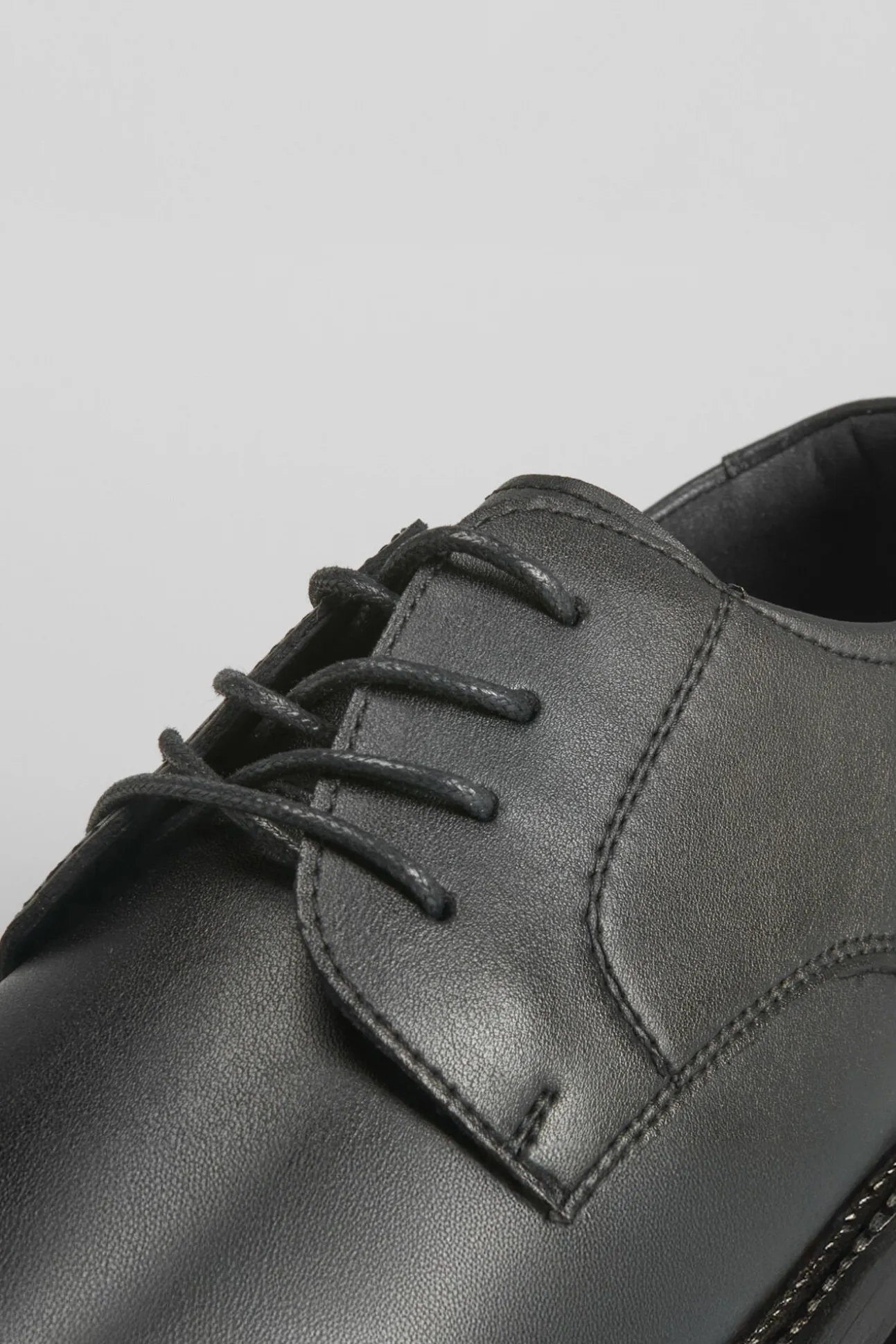 Zapato blucher vestir de COMFEET