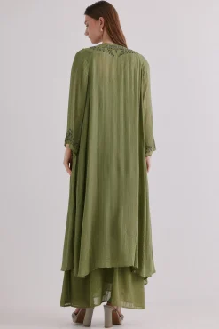 Zena. Kimono bordado