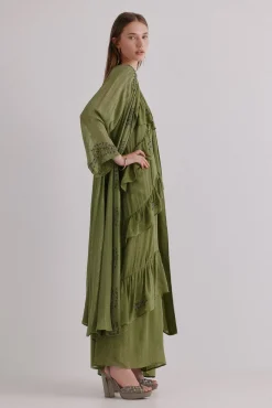 Zena. Kimono bordado